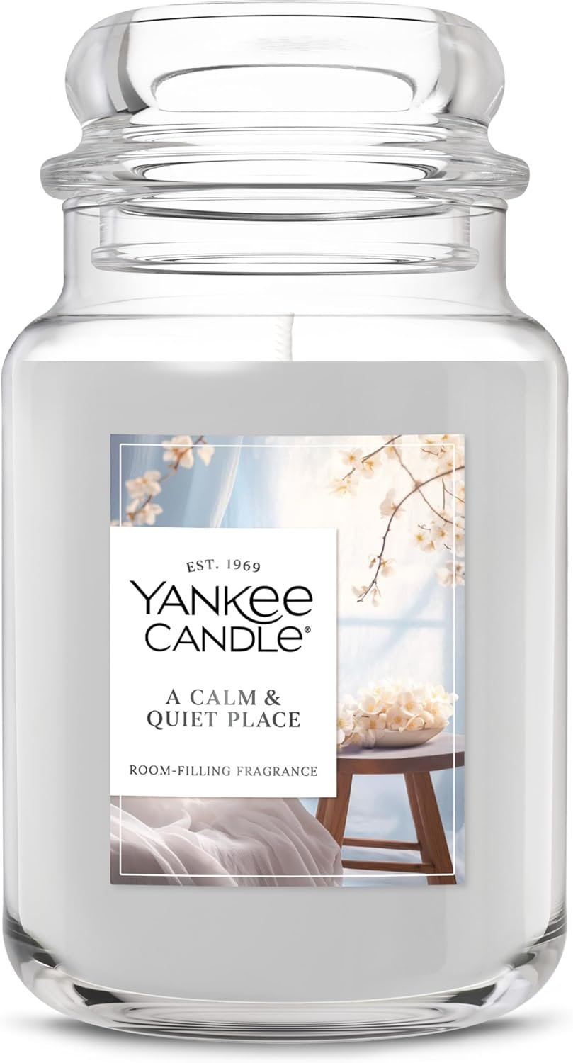 Yankee Candle A Calm Quiet Place, Holiday Scented Candle, 22oz Large Jar with up to 150 Hour Burn Time, Giftable